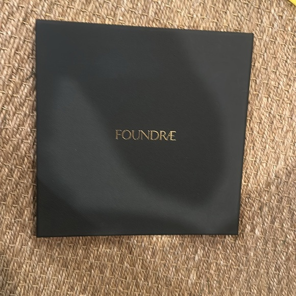 Foundrae Starry Starry night scarf - Picture 5 of 5